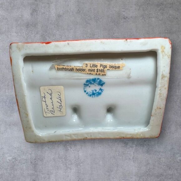 Vintage Gold Castle Japan Bisque Three Little Pigs Toothbrush Holder Figurine - Picture 6 of 6